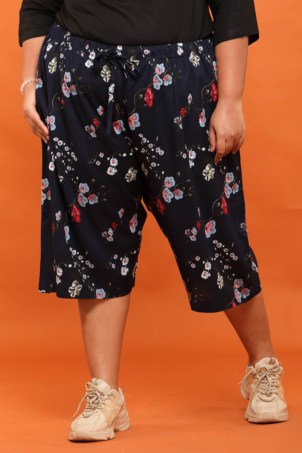 Women Flower Printed 3/4th Palazzo Pant