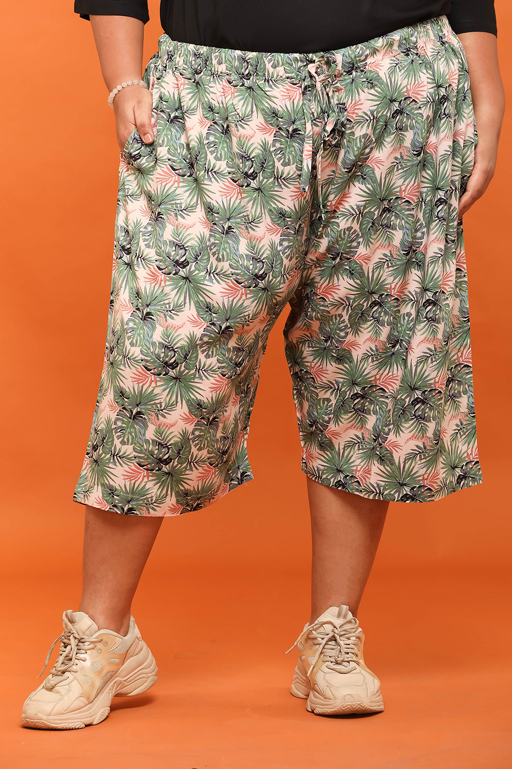 Women  Printed 3/4th Palazzo Pant