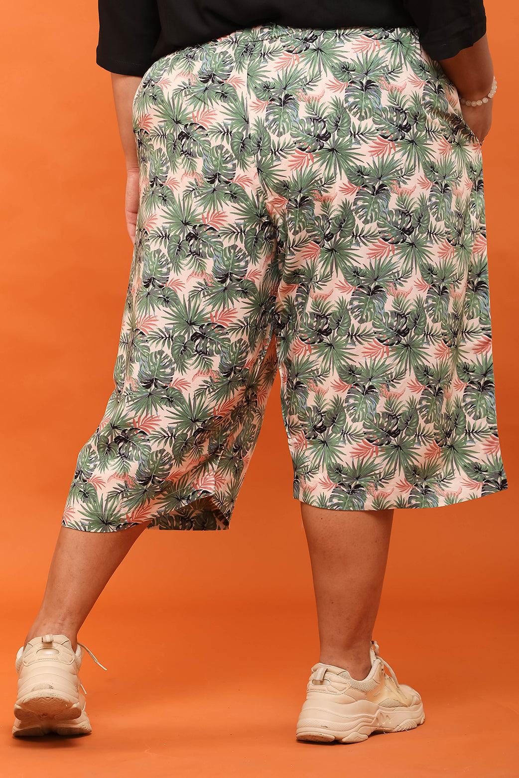 Women  Printed 3/4th Palazzo Pant