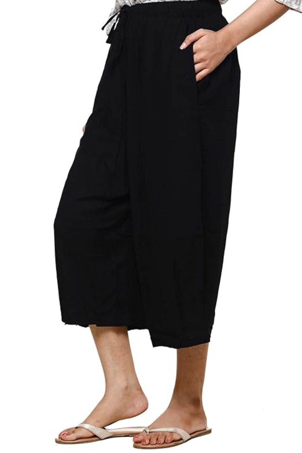 Women Plain Black 3/4th Palazzo Pant