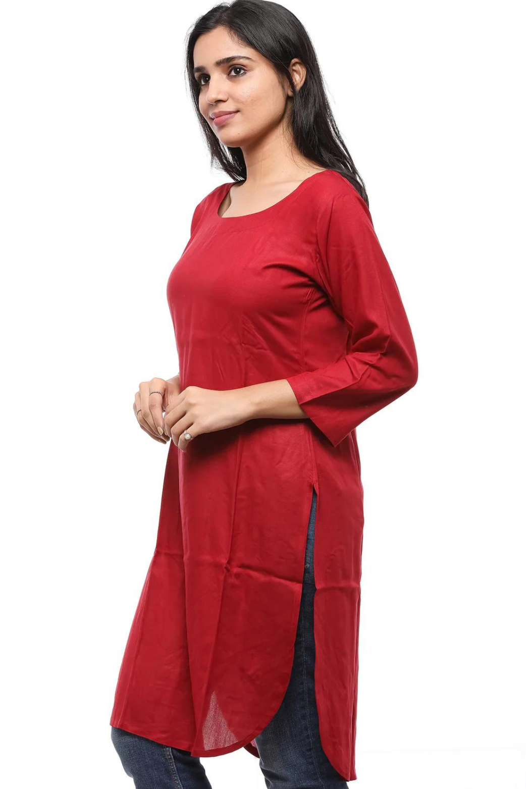 Women Round Neck Knee Length Kurta