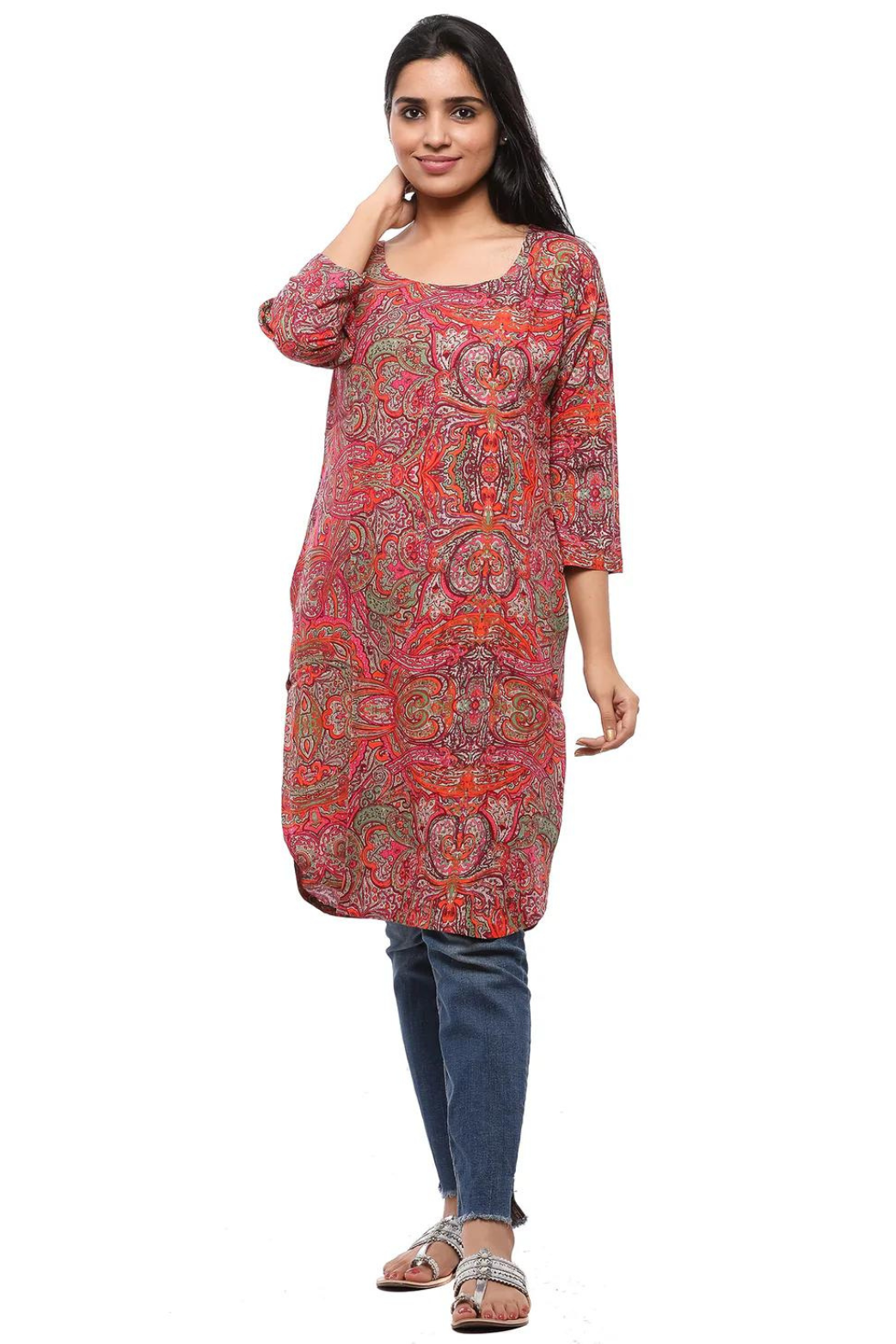 Women Round Neck Knee Length Kurta